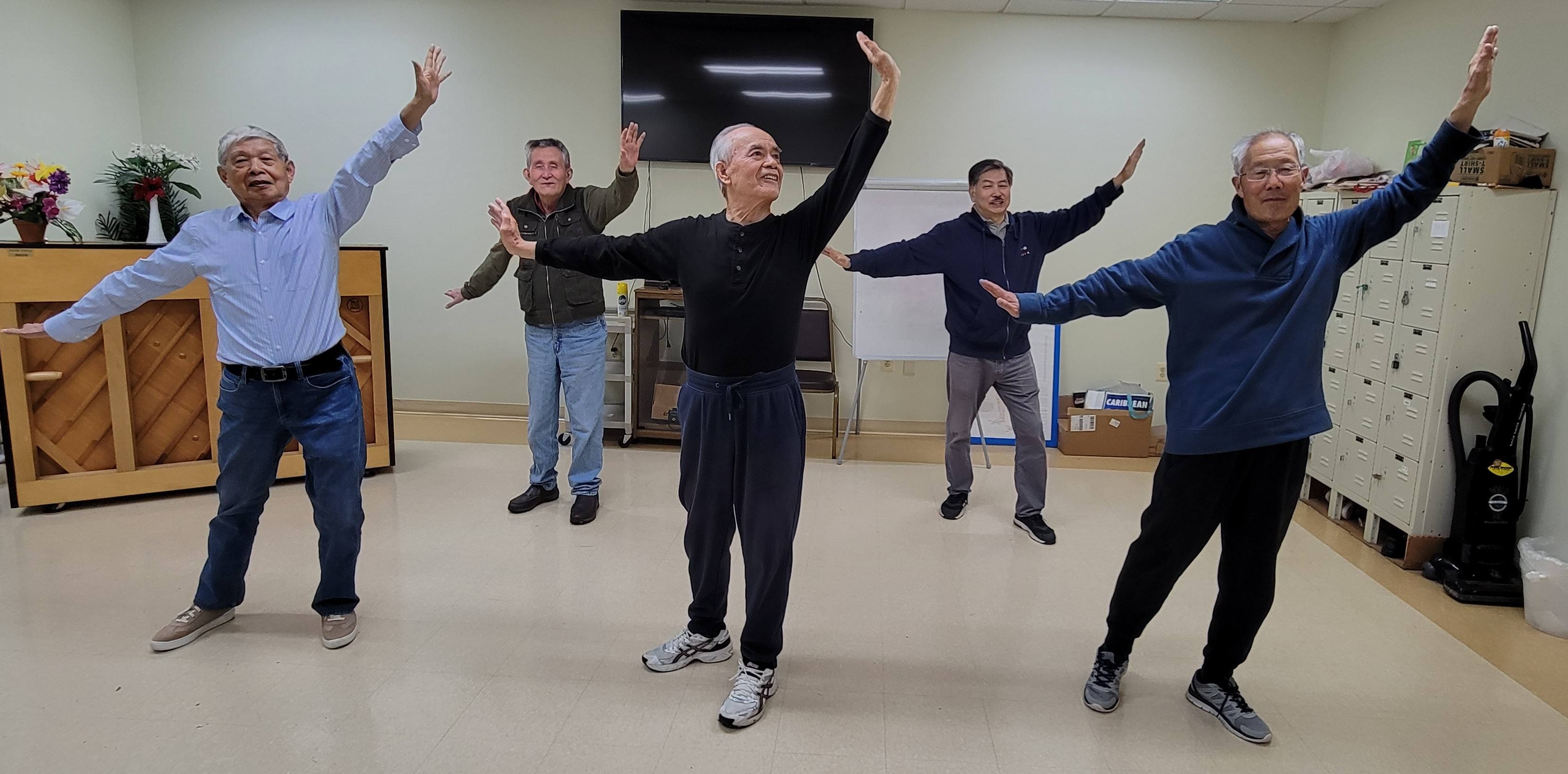 真善美男團排練母親節表演舞蹈(標題圖檔)