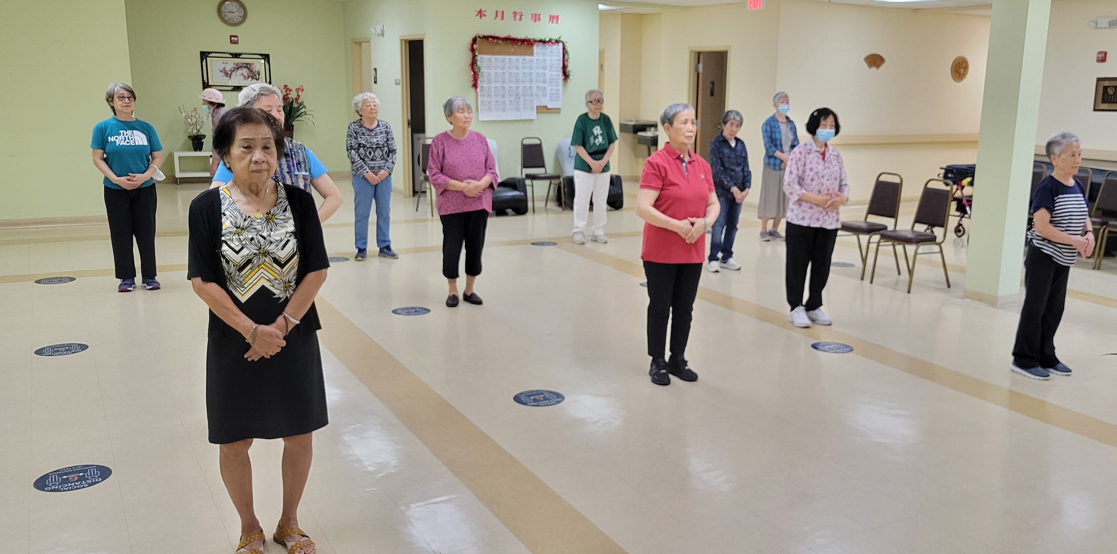 真善美耆老練習氣功八段錦(標題圖檔)